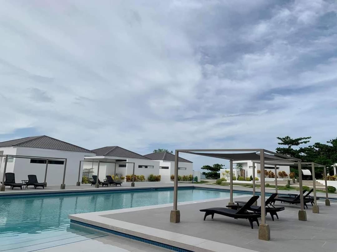 Cebu R Resort Tabuelan Eksteriør billede